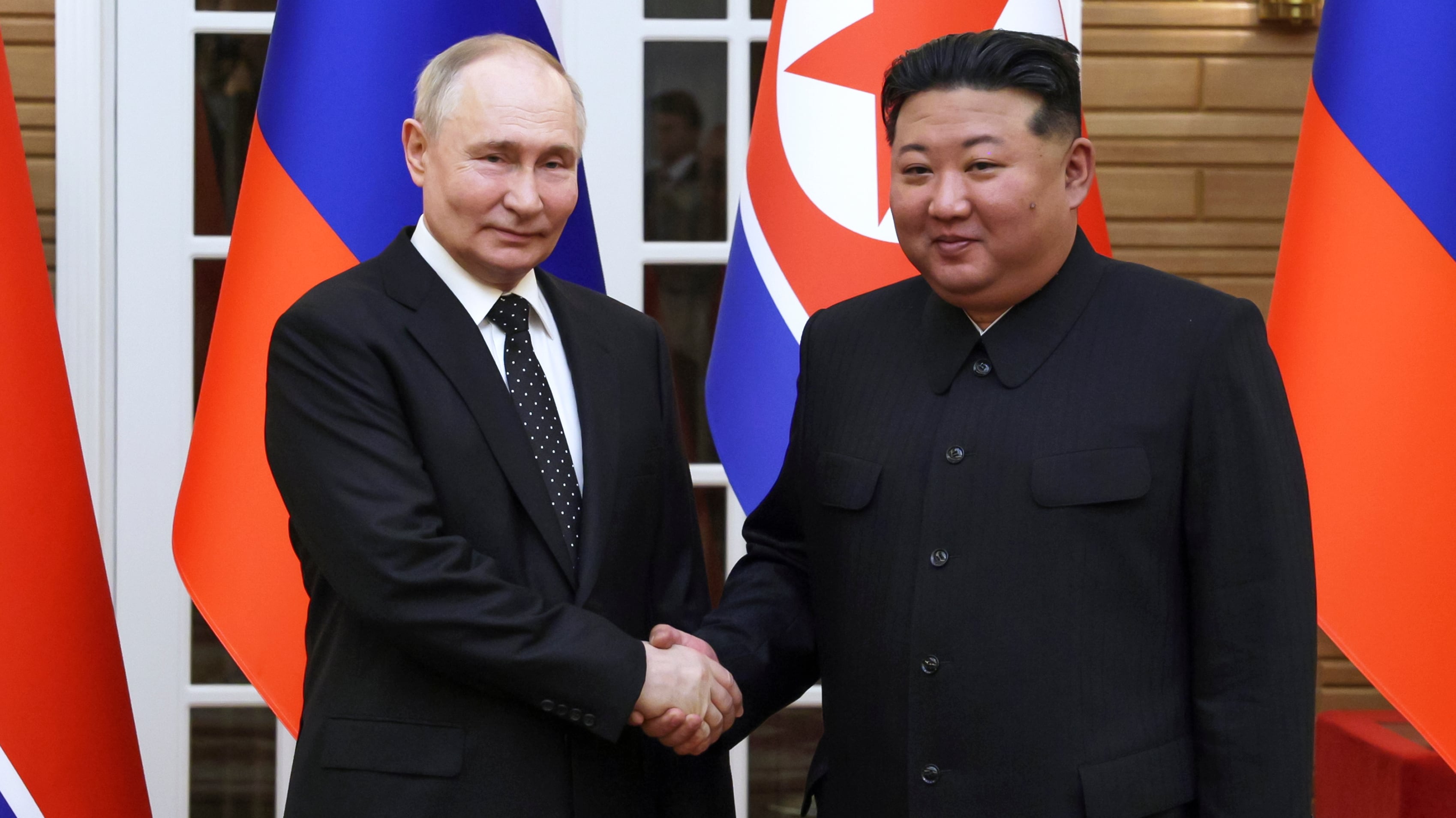 Vladimir Putin was welcomed to North Korea by Kim Jong Un (Sputnik, Kremlin Pool Photo via AP)