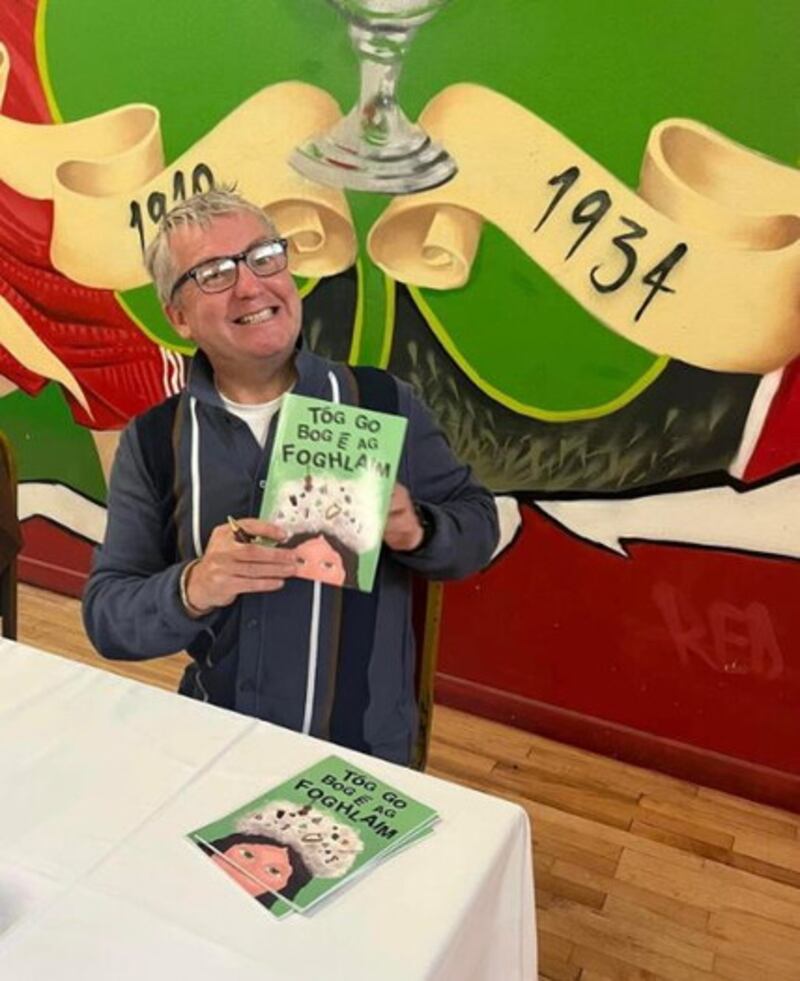  Mr Ó Lochlainn's book has already proved to be a hit