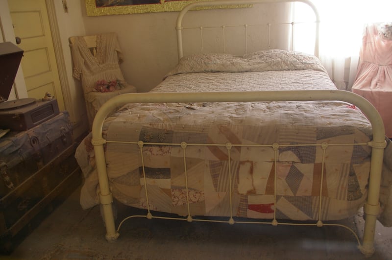 Clark Gable and Carole Lombard's honeymoon room in the Oatman Hotel, Oatman, California, in 1939