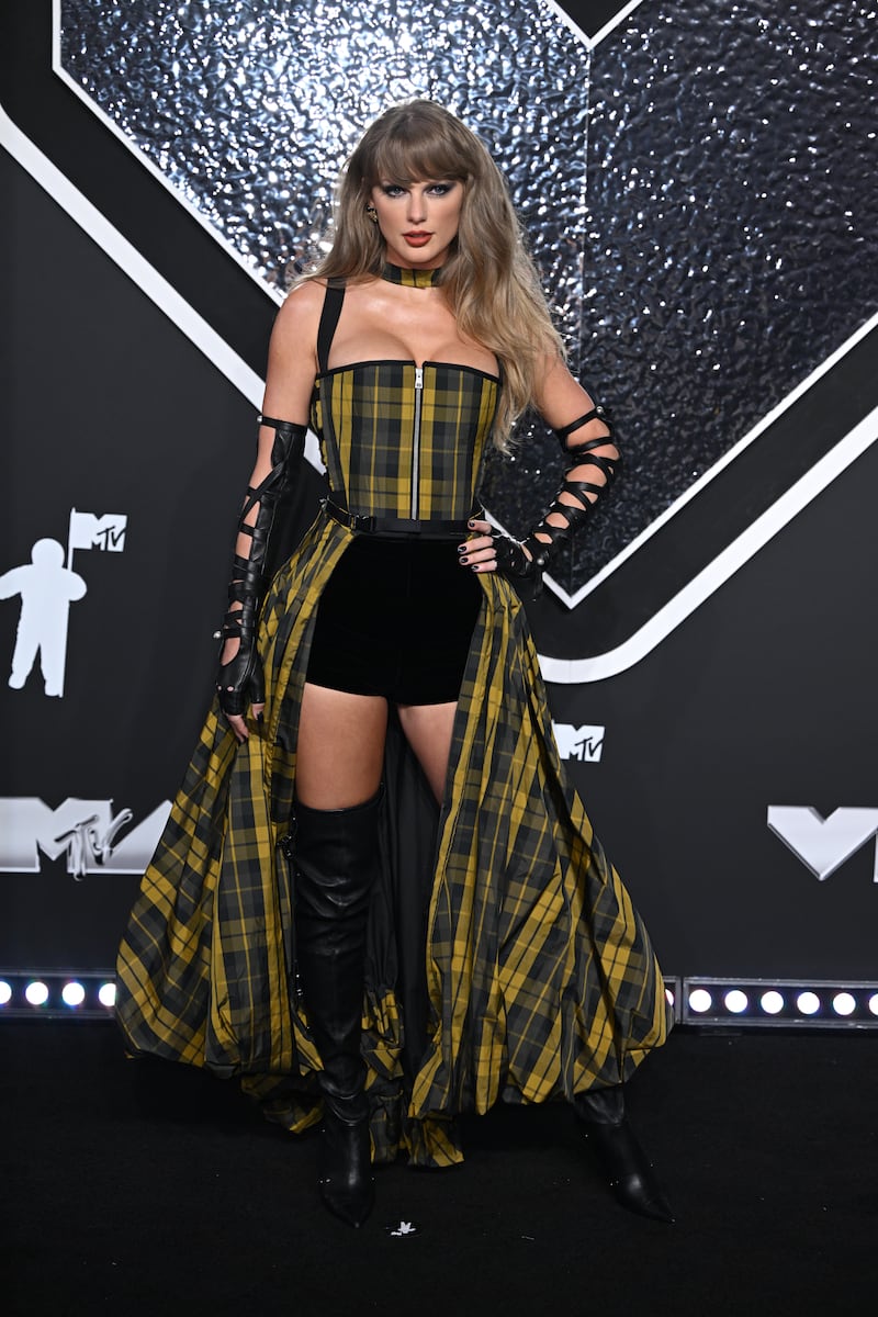 Taylor Swift attending the MTV Video Music Awards 2024