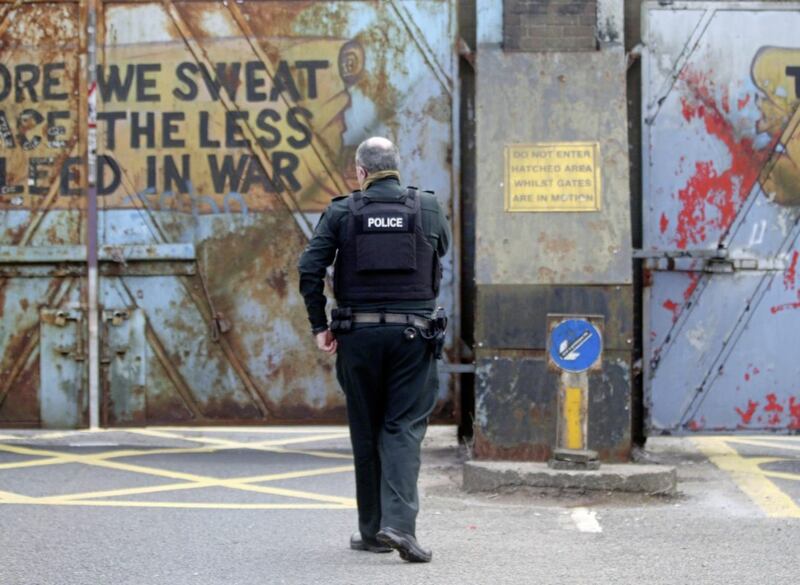 Loyalist protest and blocked Lanark Way in west Belfast&nbsp;