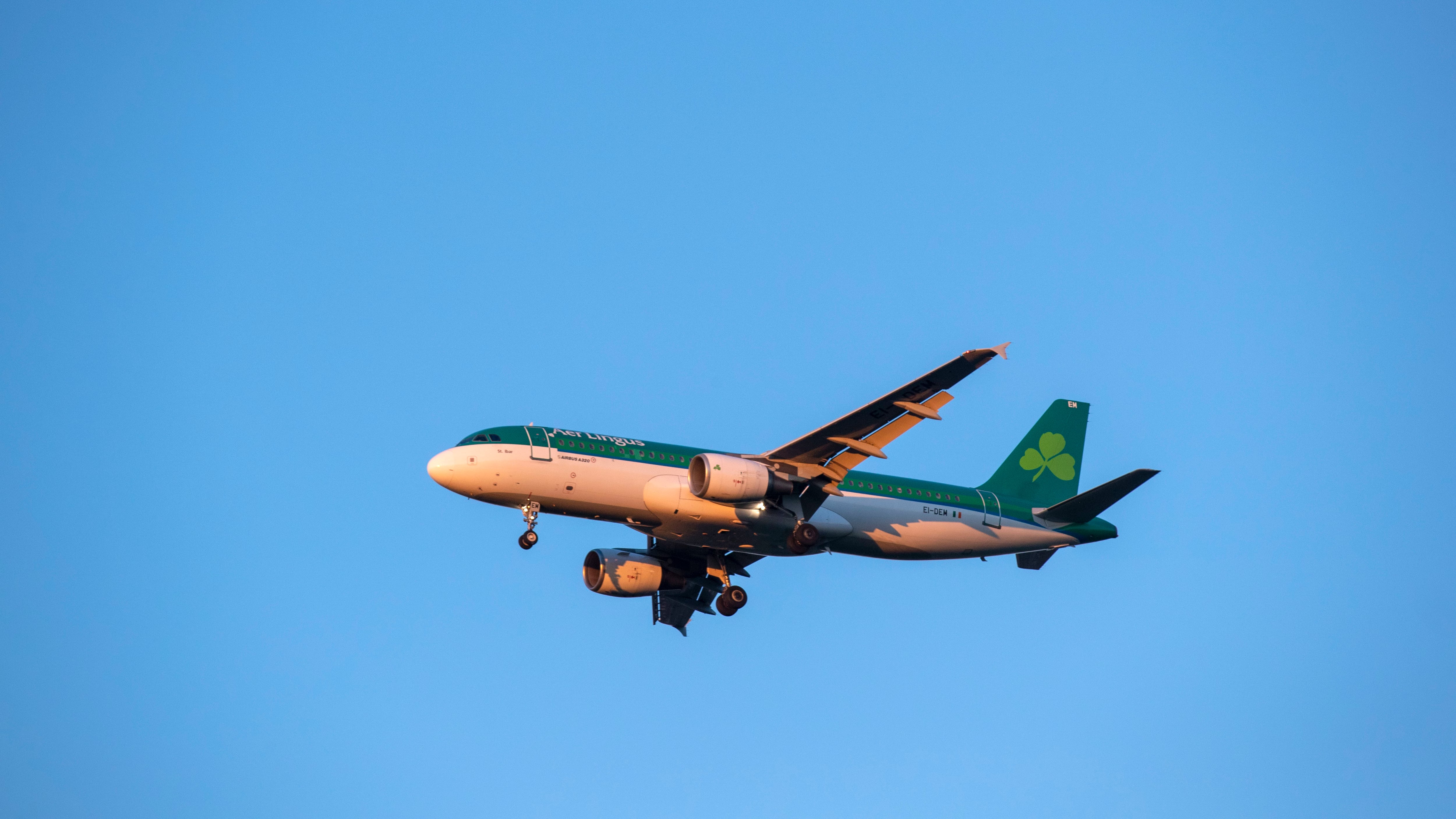 Aer Lingus has described the pay demand as unrealistic