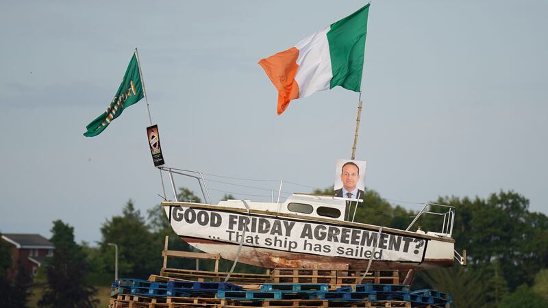 A pyre with a boat on top, with a picture of Taoiseach Leo Varadkar and a banner that reads ‘Good Friday Agreement? That ship has sailed’.