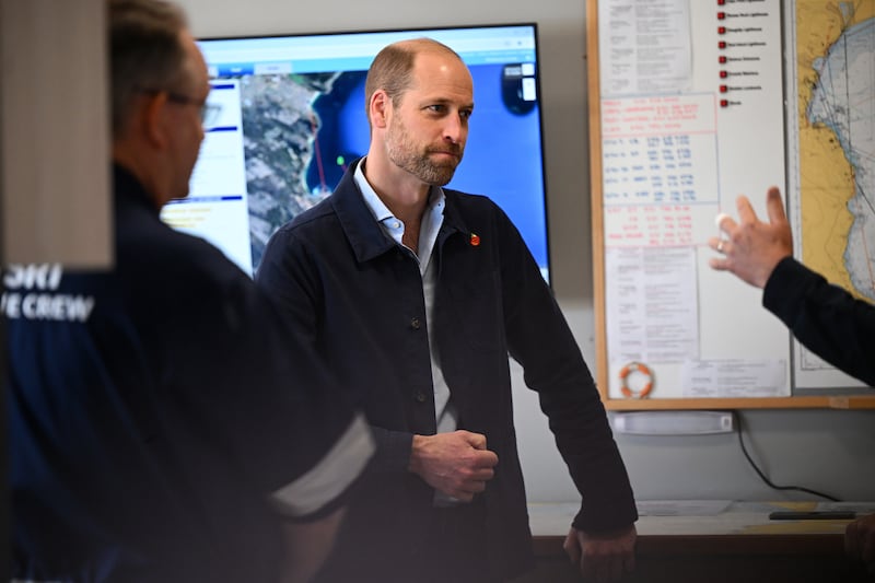 William met staff and volunteers of the National Seas Rescue Institute at Simon’s Town Harbour to hear about their lifesaving work