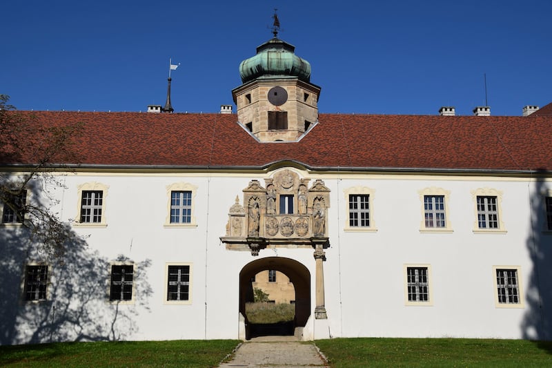 The gate and coat of arms at Glogowek Castle in Poland (Glogowek Town Hall/Jaroslaw Jurkowski via AP)