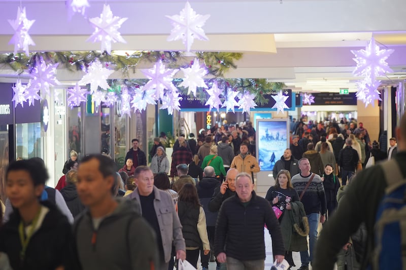 Visits to shopping centres were up 45.5% on last week