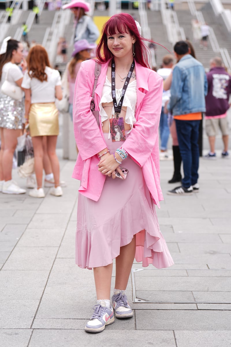 Martyna Smoniewska, 19, received her exam results while in the queue for the Eras Tour gig