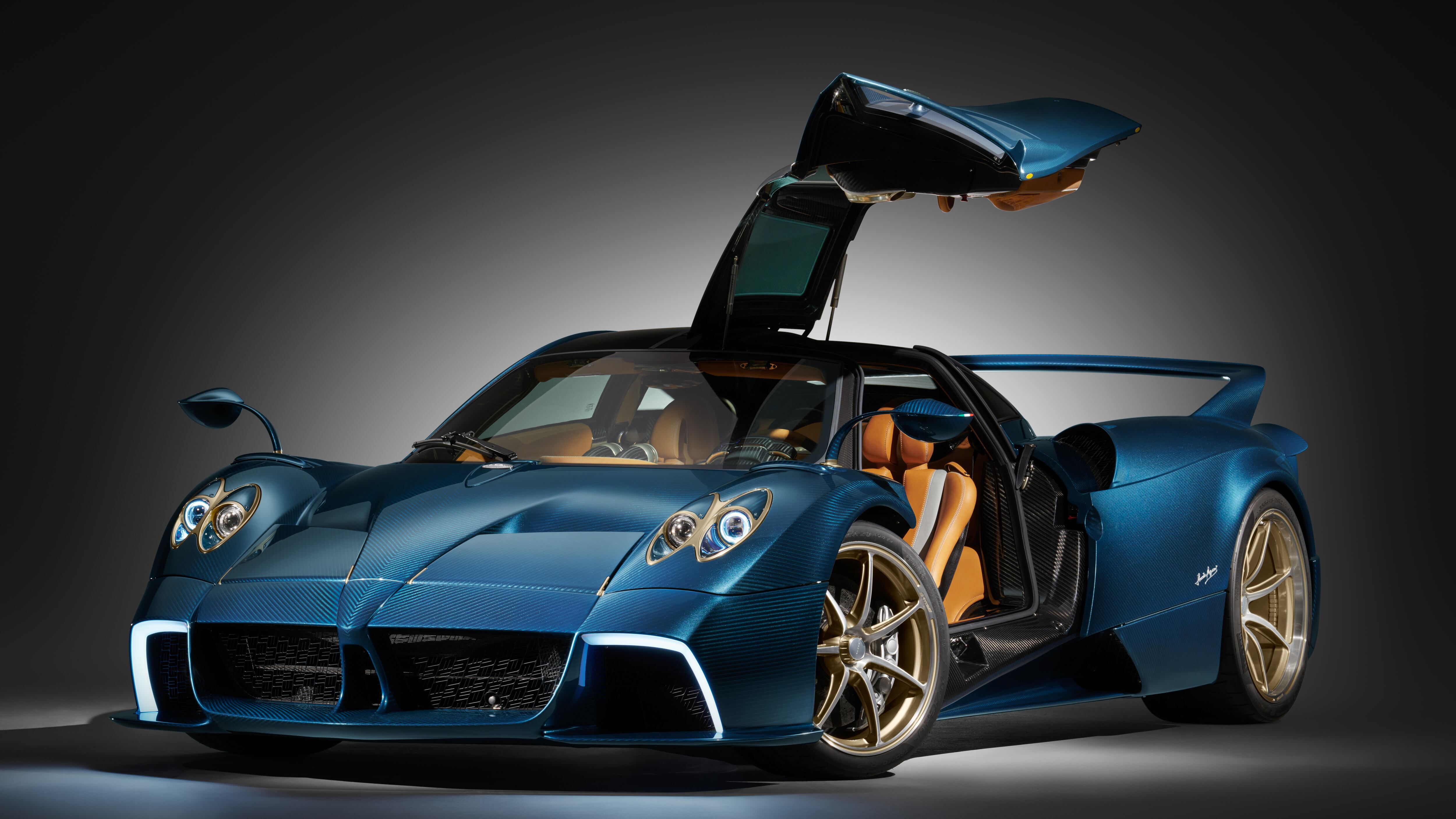 The Huayra Epitome is a one-off special that features a manual gearbox. (Pagani)