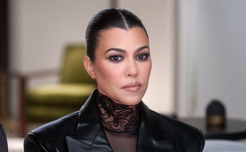 Kourtney Kardashian has a classic * face shape