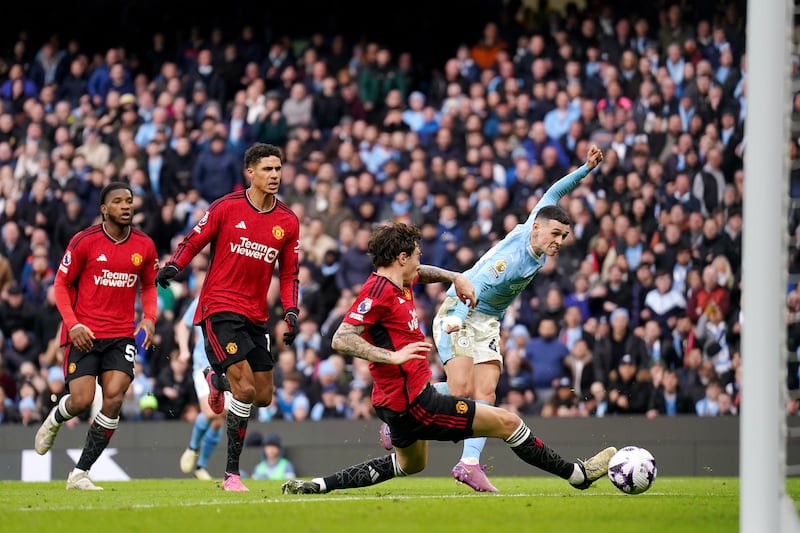 Phil Foden scores Manchester City’s crucial second