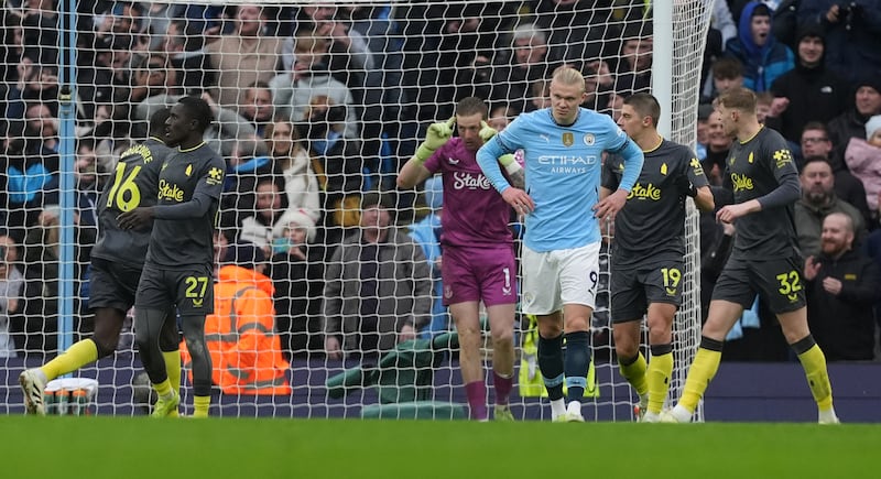 Erling Haaland missed a penalty against Everton