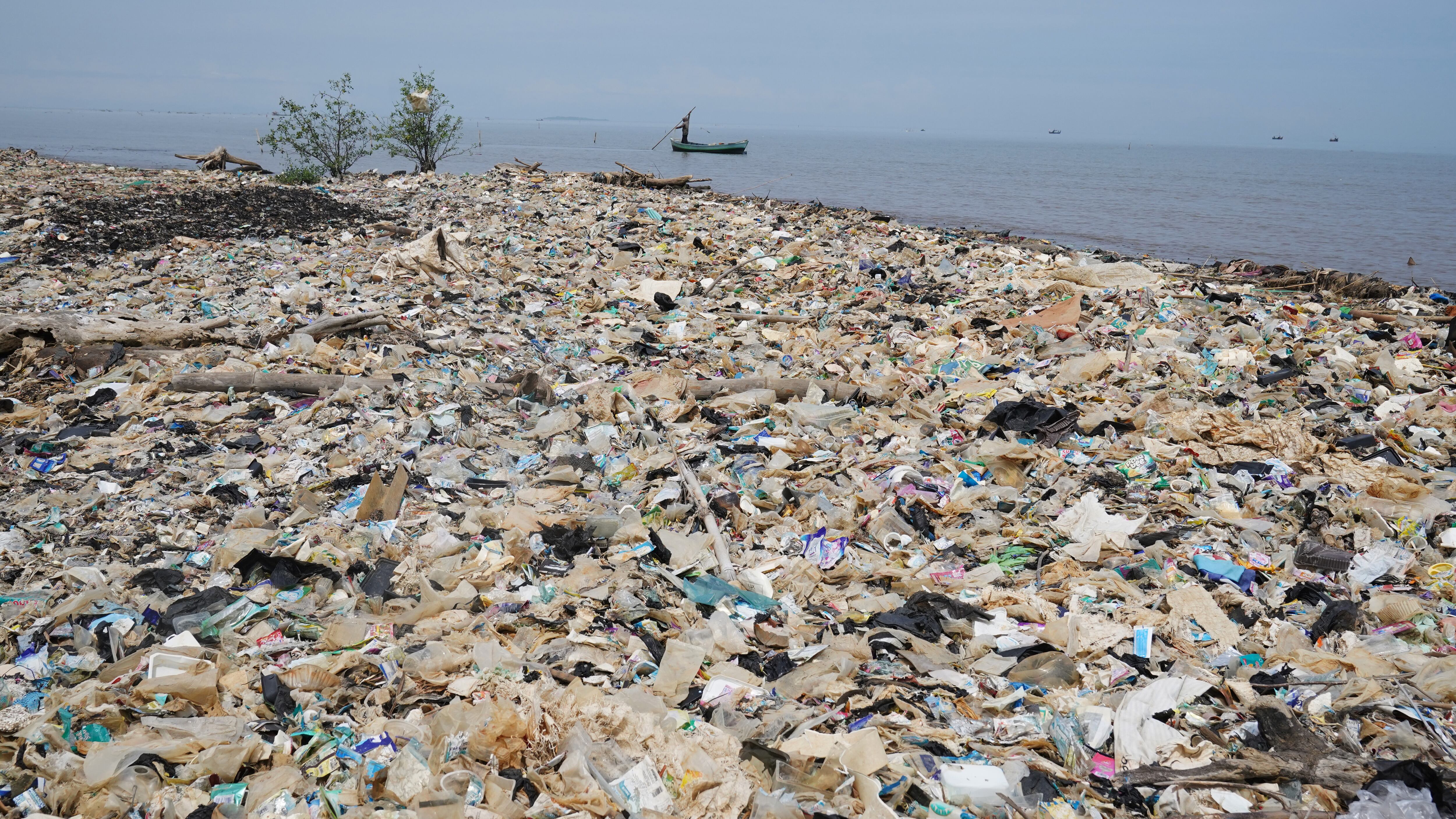 Plastic left to float in seawater turns it cloudy, a study suggests