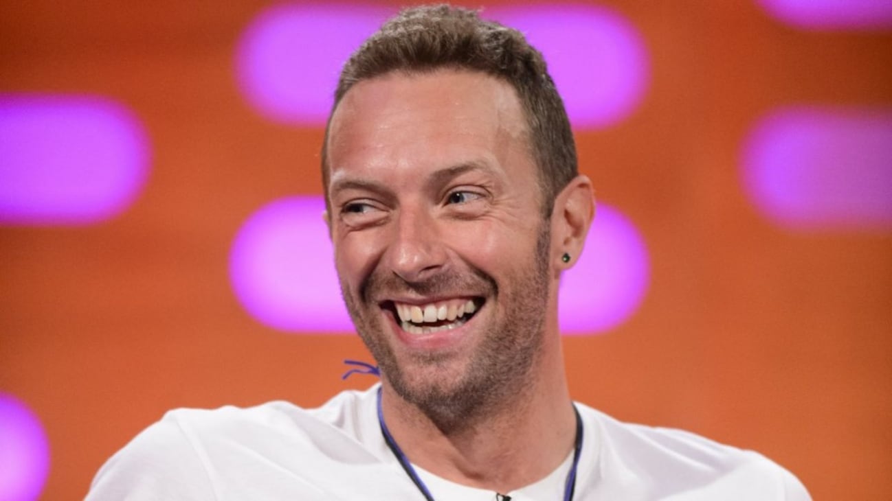 Chris Martin pays tribute to Elvis Duran as DJ gets Hollywood Walk of Fame star