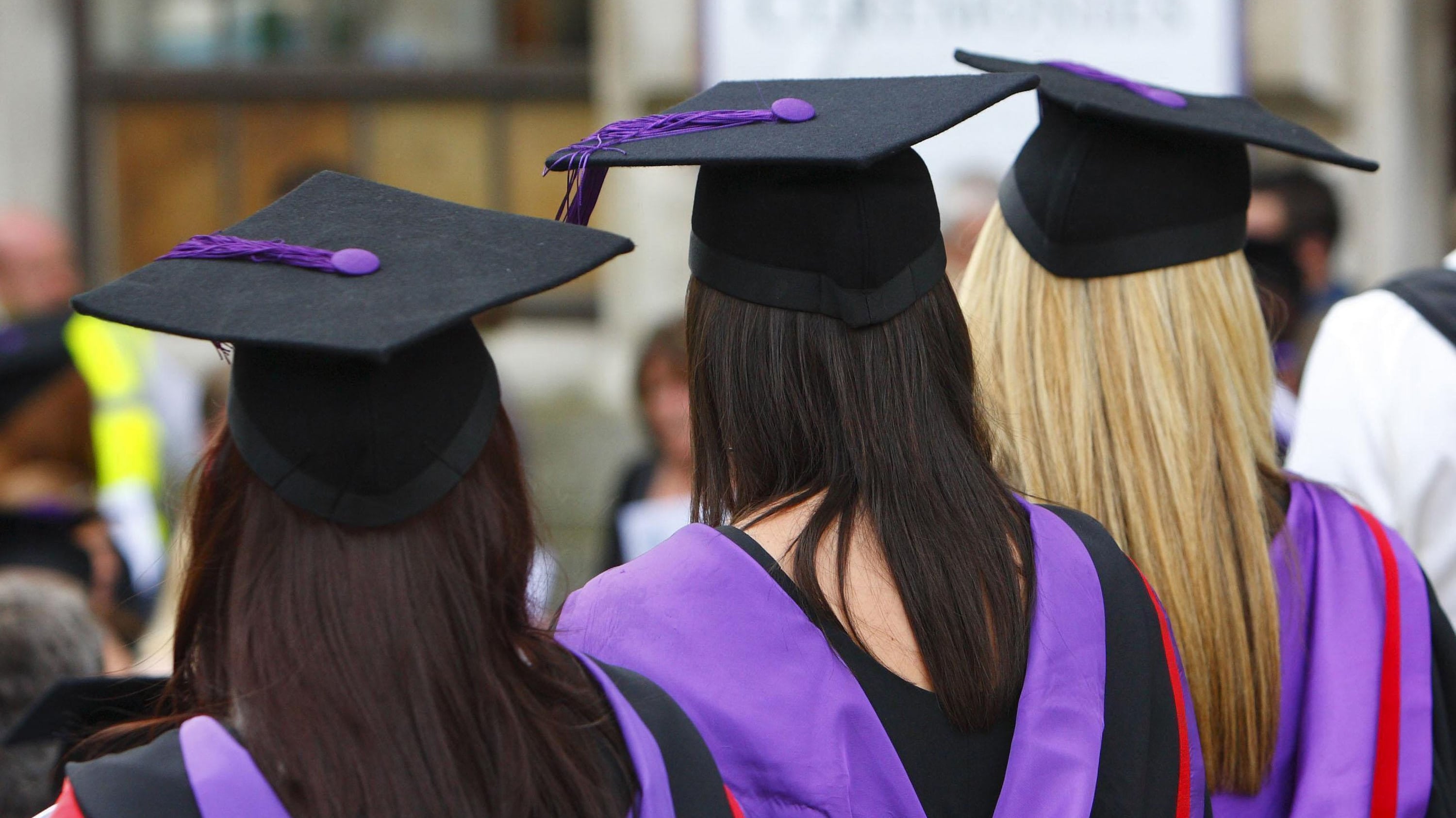 The UK’s graduate visa route is ‘not undermining’ the integrity and quality of the higher education system and should remain, the Government’s migration advisers have said