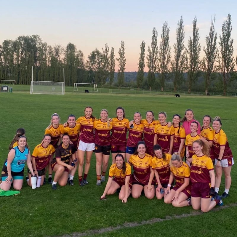 The ladies football game between St Finnian’s Vancouver and Eire Og at the Burnaby Lakes on Thursday evening was abandoned after the appearance of two bears.