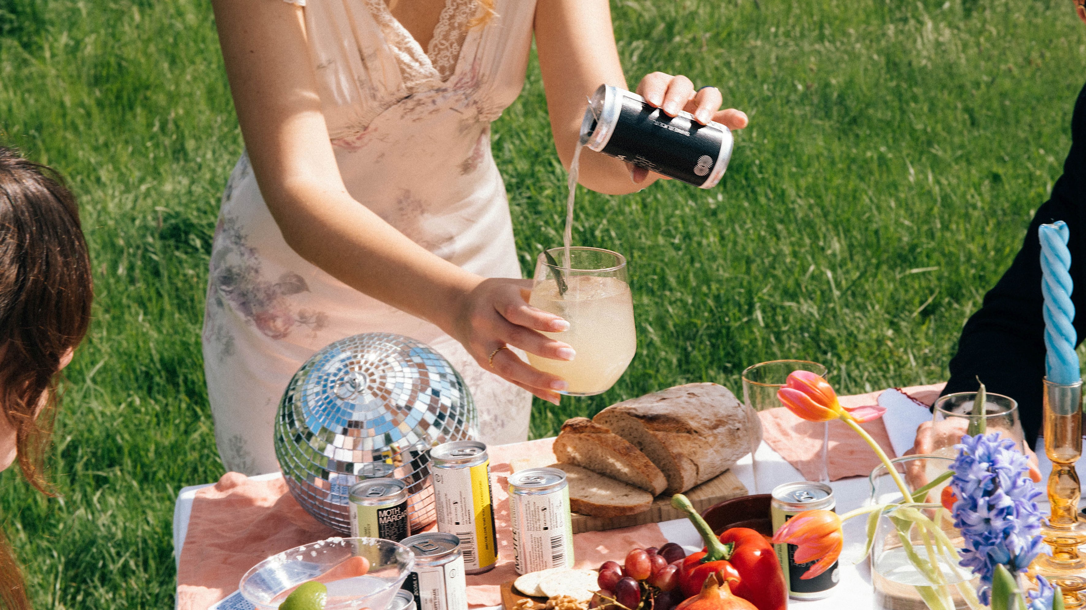 These boozy beverages are perfect for outdoor soirées