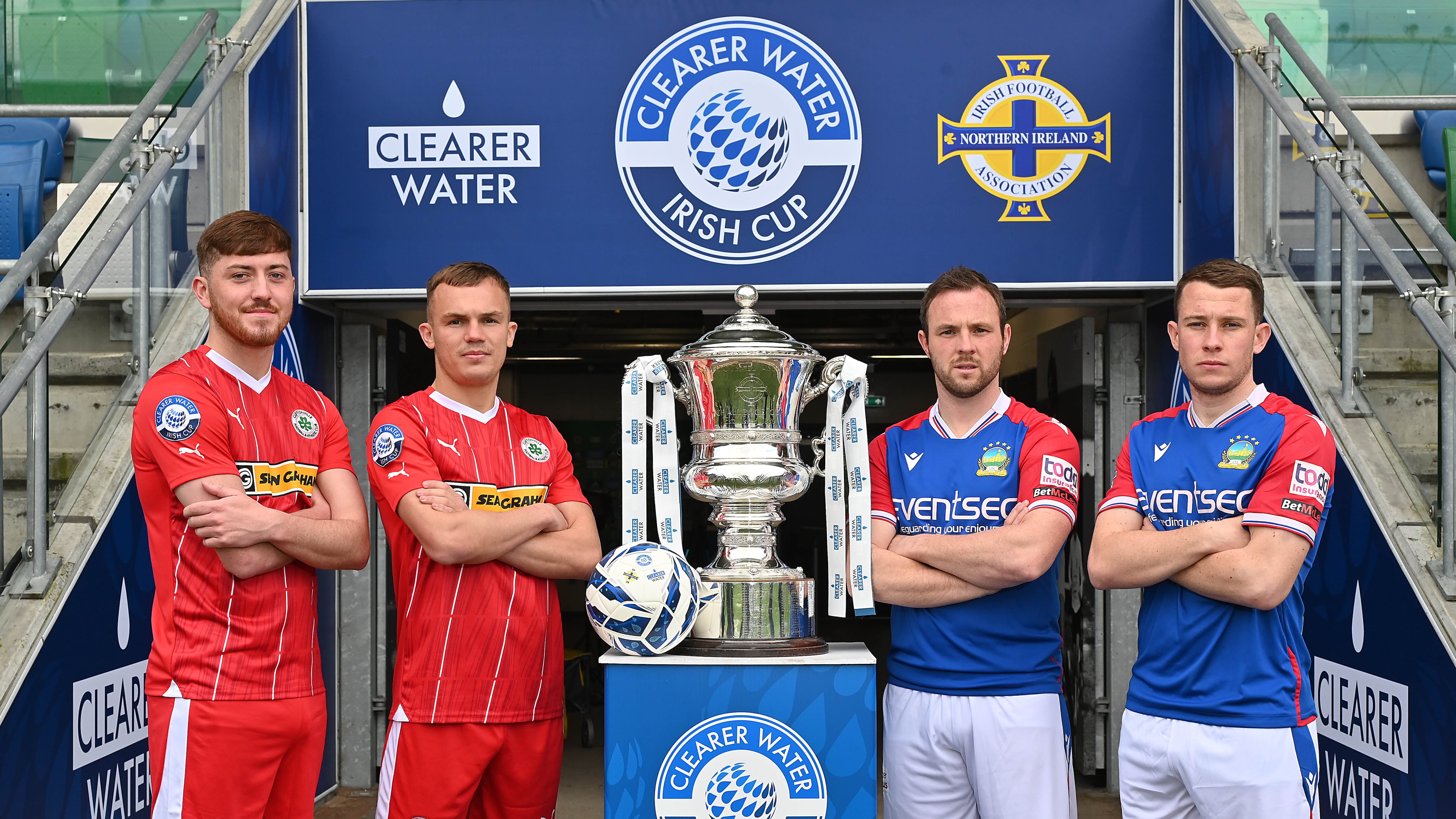 Pacemaker Press. 24-04 2024: Press conference ahead of this seasons Clearer Water Irish Cup Final between Cliftonville and Linfield at the National Football Stadium at Windsor Park in Belfast.
Linfields Jamie Mulgrew and Kyle McClean pictured with  Cliftonvilles Rory Hale and Sean Stewart.
Picture By: Arthur Allison/Pacemaker Press.