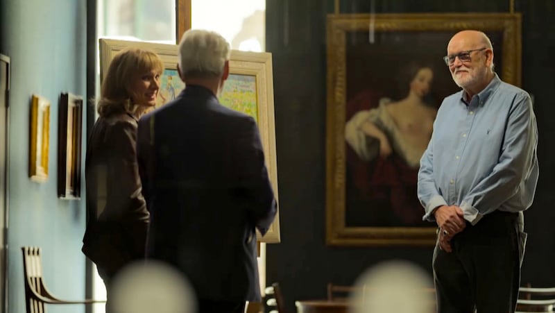 Fiona Bruce and Philip Mould preparing to tell the owner, David if his painting is a genuine Helen McNicoll