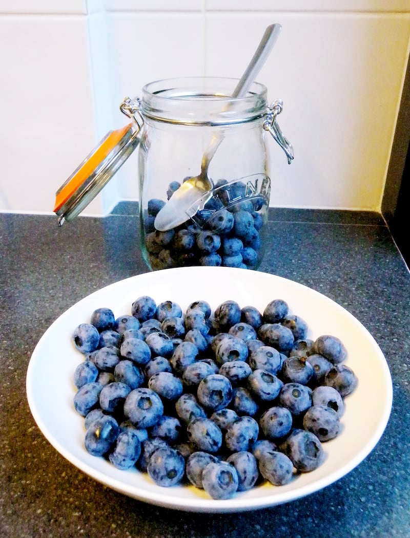 Researchers reveal why blueberries are blue