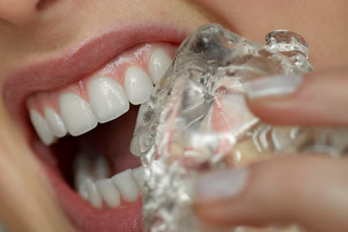 Ice ice baby and cracking consequences for your teeth