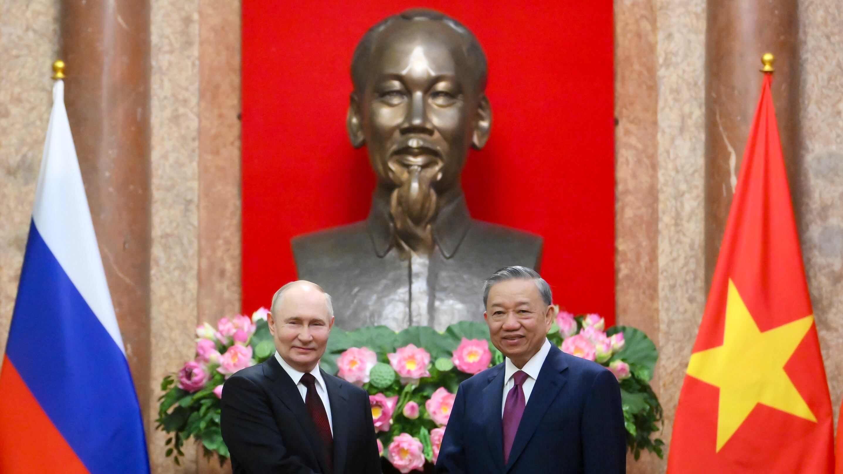 Vladimir Putin and Vietnamese president To Lam (Kristina Kormilitsyna, Sputnik, Kremlin Pool Photo via AP)