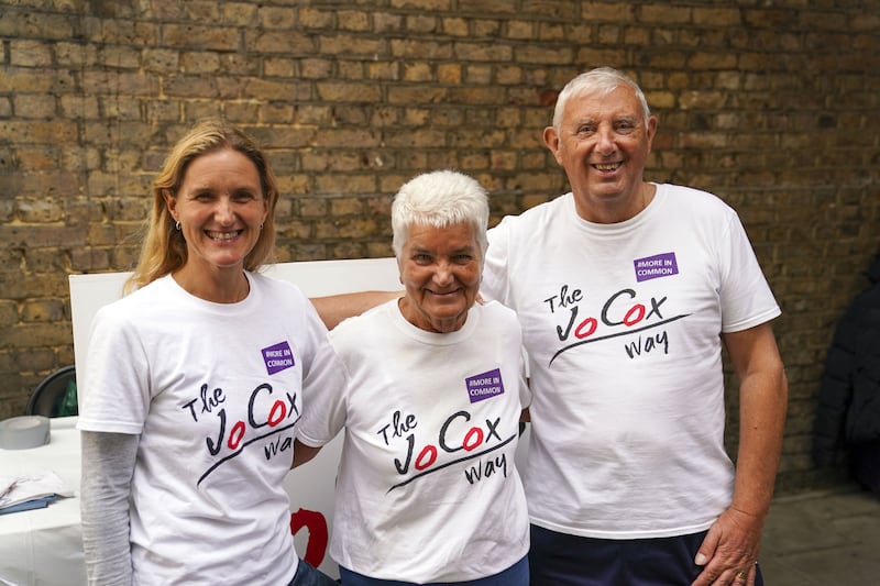 MP Kim Leadbeater, the sister of murdered MP Jo Cox, with her parents Gordon and Jean Leadbeater in 2021