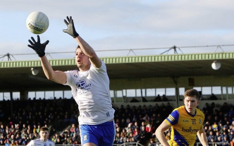 Monaghan&#39;s Ryan Wylie wins the ball as Roscommon&#39;s Daire Cregg looks on. Picture by Glenn Murphy 