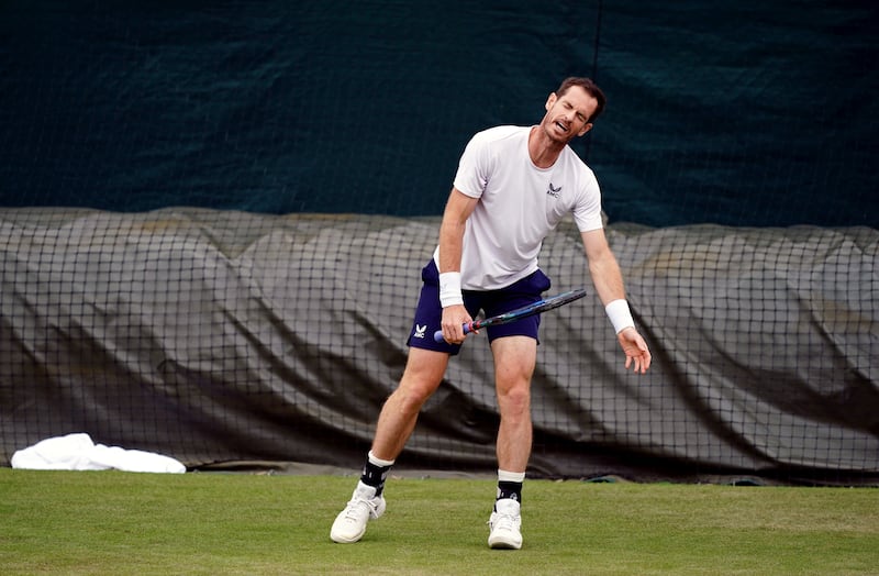 Two-time Wimbledon champion Andy Murray pulled out of the singles at the tournament at the last minute on Tuesday after struggling to recover from back surgery