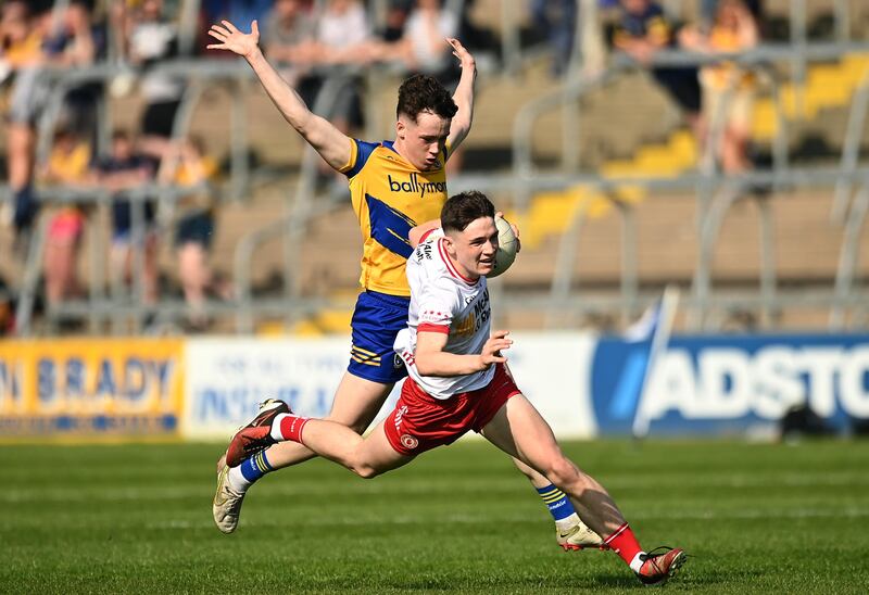aturday 11th May 2024
Joey Clarke of Tyrone ion his way to setting up the first goal  action against Shane McGinley of Roscommon during the All Ireland U20 Championship semi final in Brefini Park, Cavan.  Pictures Oliver McVeigh
