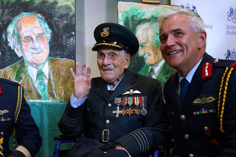 Chief of Staff of the Irish Defence Forces Lieutenant General Sean Clancy with Group Captain John ‘Paddy’ Hemingway