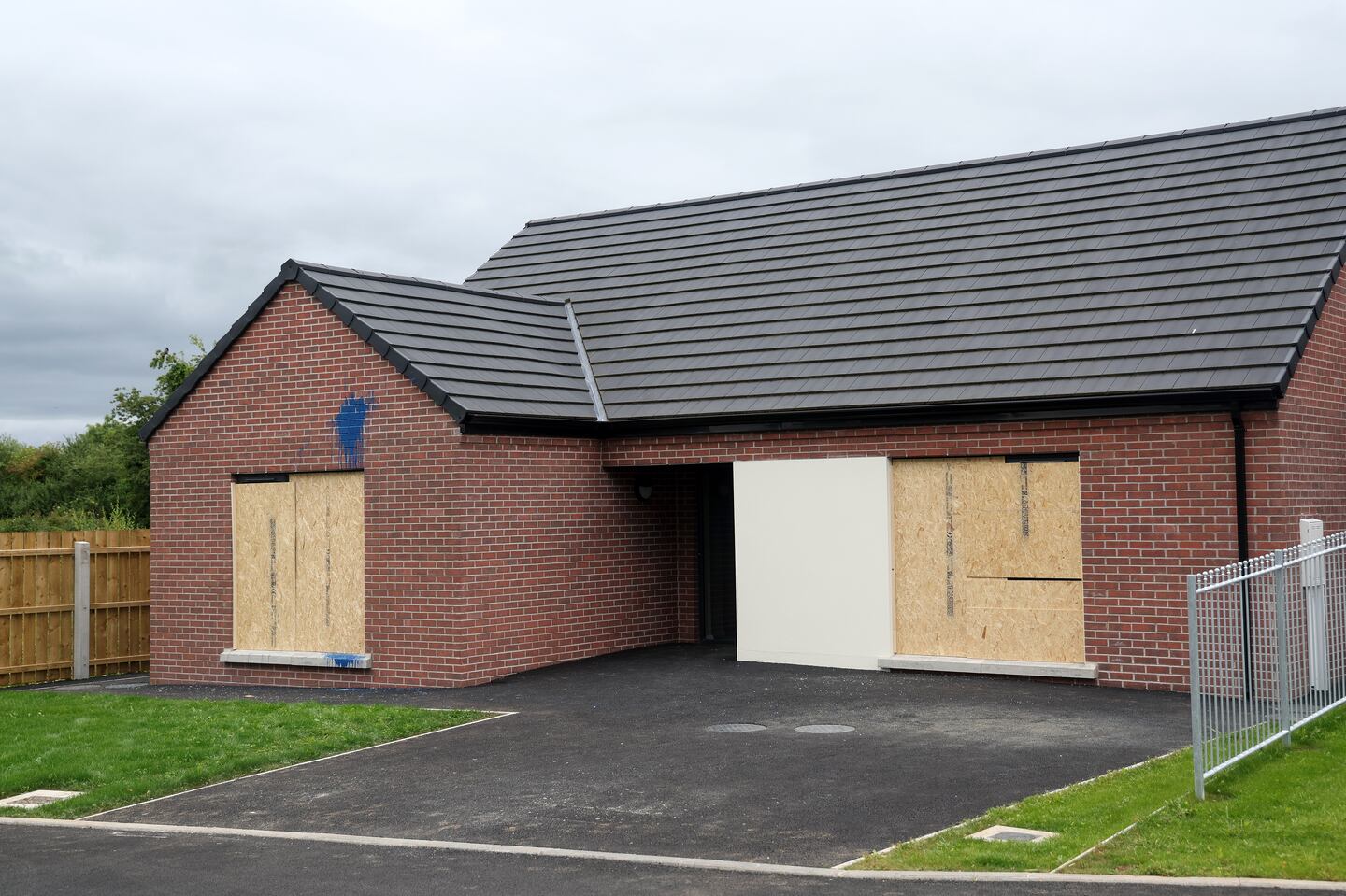 Loyalists linked to ‘heartless’ sectarian attack on new home of nine ...