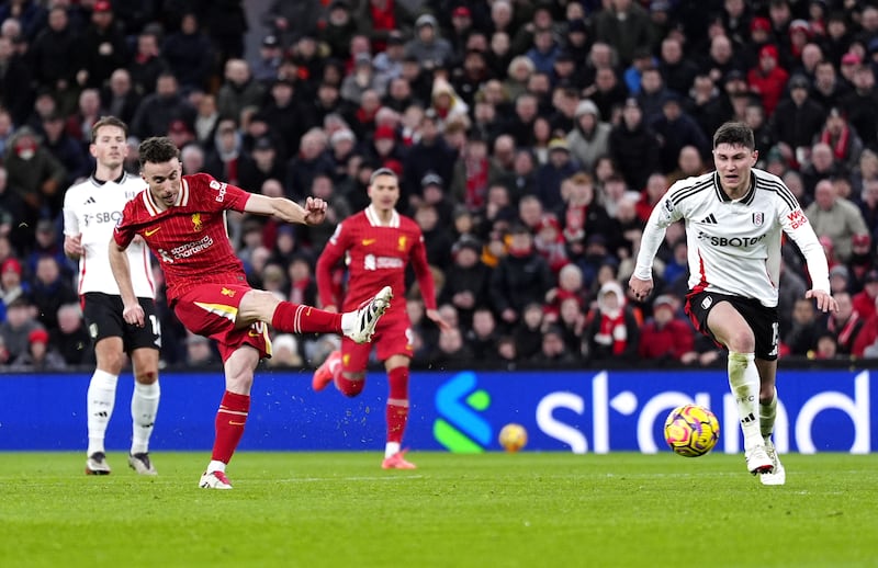 Diogo Jota earned a point for 10-man Liverpool at home to Fulham