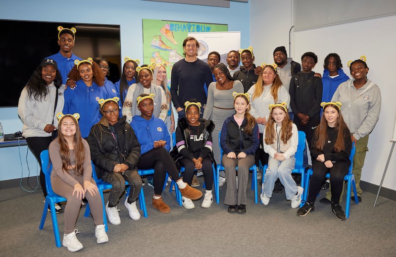 Vernon Kay with young people at Be The Change ()