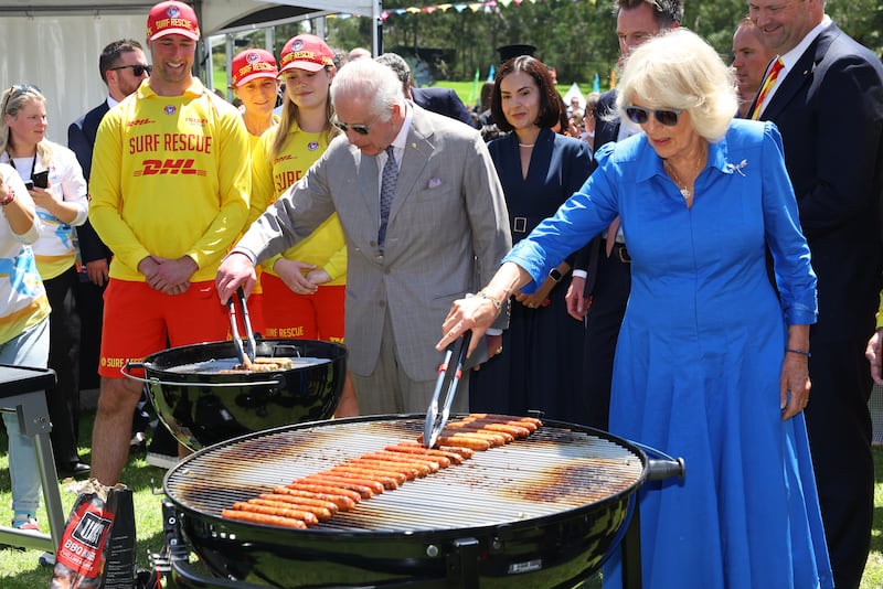 The King and Queen at the Sydney ‘sausage sizzle’