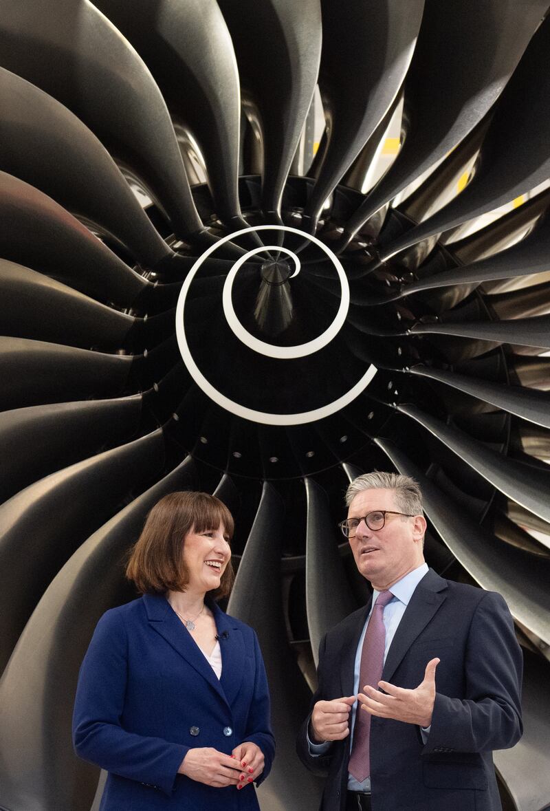 Labour leader Sir Keir Starmer and shadow chancellor Rachel Reeves during a campaign visit to Rolls-Royce’s educational training facility in Derby